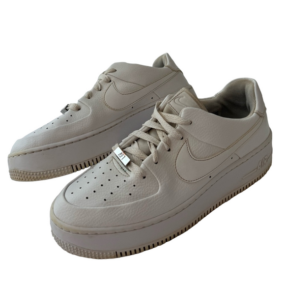 Nike Air Force 1 Lady Woman Size 9 Sneakers Running Shoes White - Picture 2 of 7